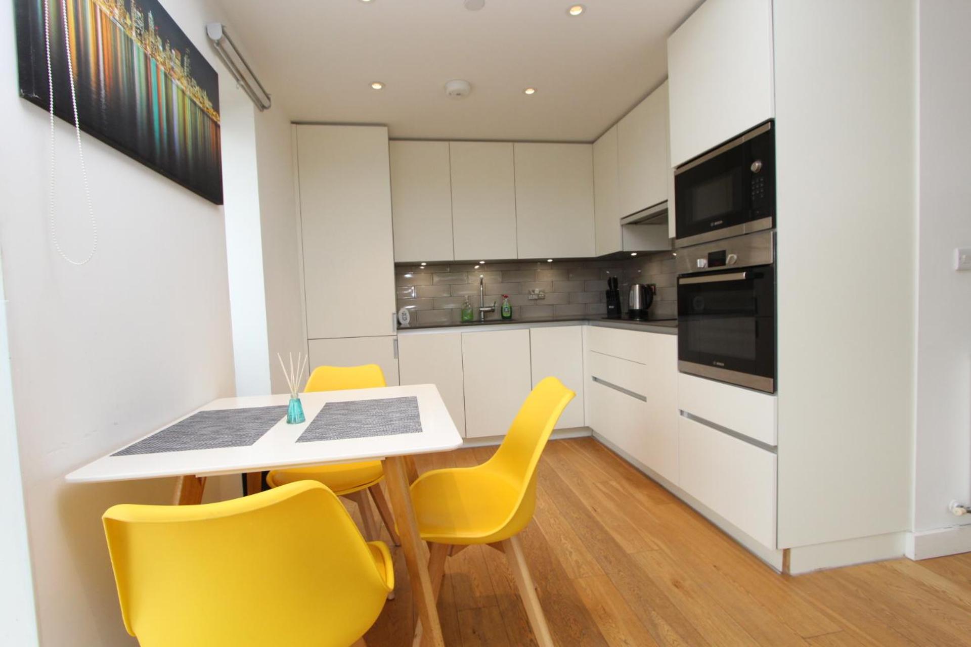 Spacious & Modern 1 Bedroom Close To Station In E16 Londra Dış mekan fotoğraf
